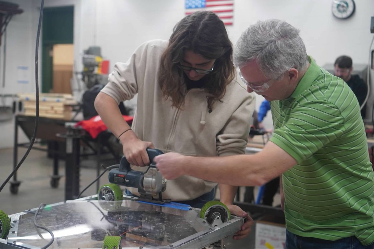 Data Bits tweet media