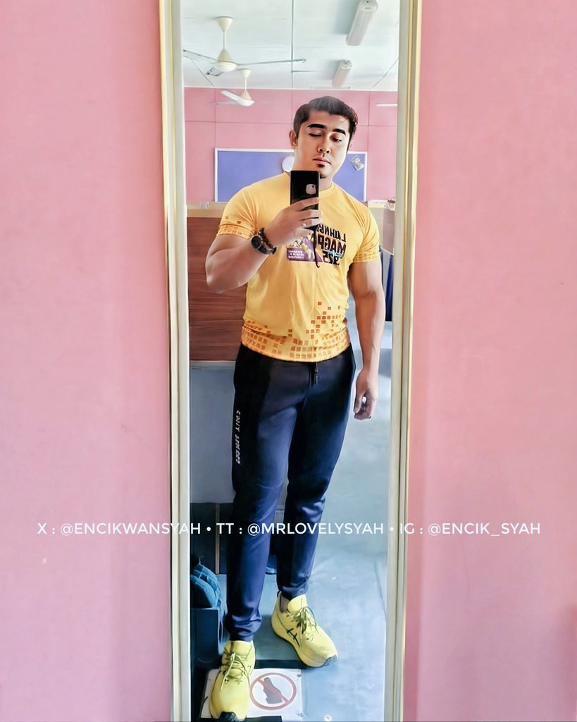 EncikWanSyah's tweet image. Salam Rabu. 🤝🏻✨🙏🏻#NoRegrets

vt.tiktok.com/ZSatryjvV/