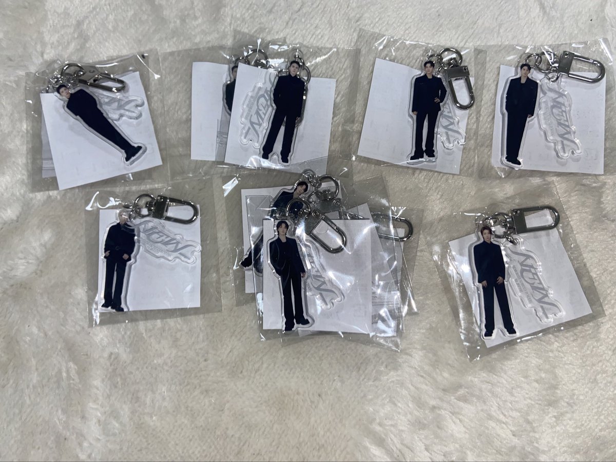 05ssss11's tweet photo. SEVENTEEN_NEW_イルコン
ガチャ交換

譲)ジョシュア2
     バーノン2
     ドギョム1
     ミンギュ1
     ジュン1
     ディノ4
     ミンハオ1

求)エスクプスと交換or１つ600円

5日6日の幕張メッセでお渡しor札幌でお渡しです🙇‍♀️ https://t.co/9RBrDB9Di2