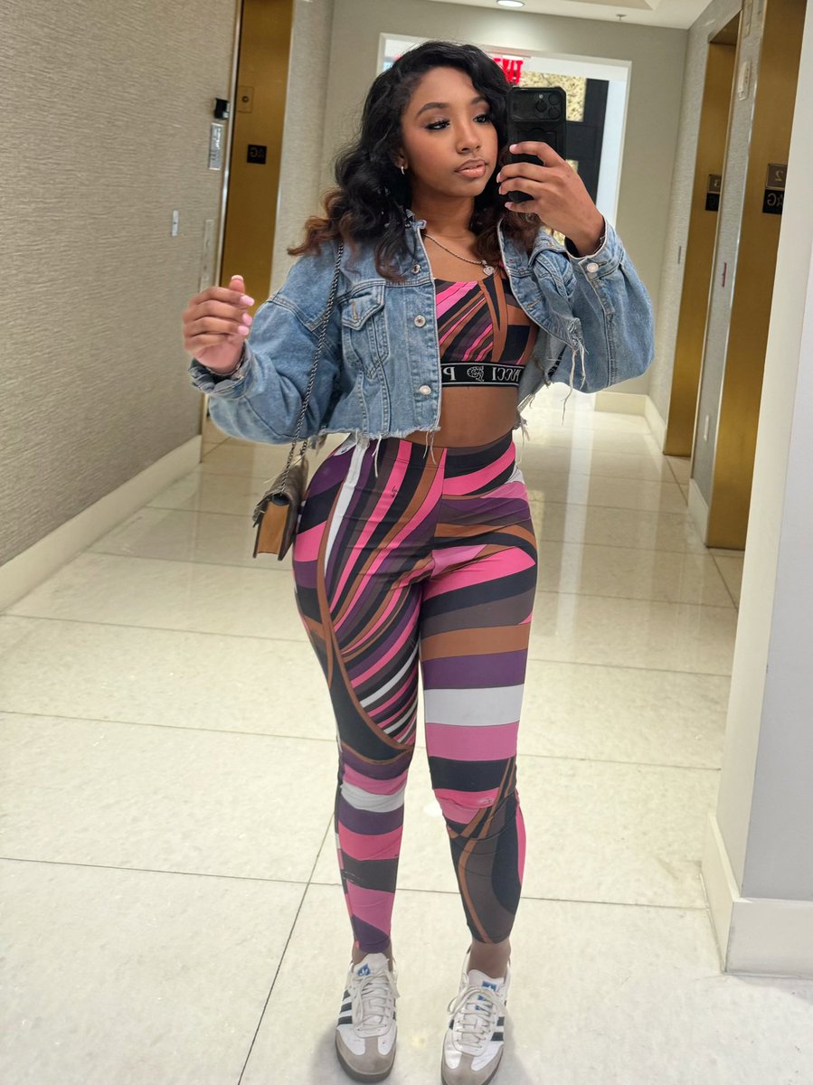 Hàlłè💋 tweet media