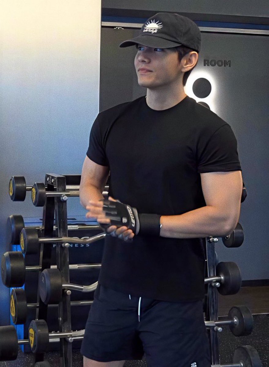 tae7gi's tweet image. how i be looking at him