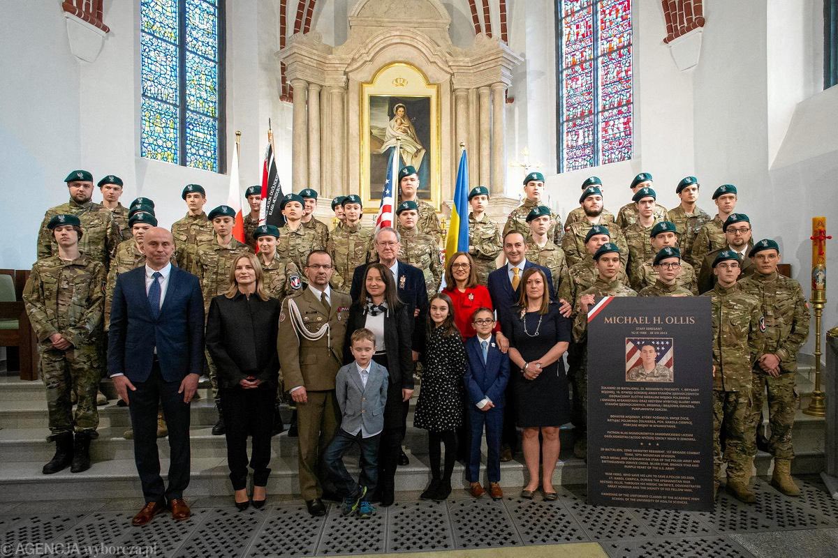 MeitzPL's tweet image. By honoring Staff Sgt. Michael Ollis with the Medal of Honor, President Donald Trump recognizes not only an extraordinary act of courage, but also something deeper - the bond between American and Polish soldiers.

Poland remembers SSG Ollis and remains deeply grateful for his