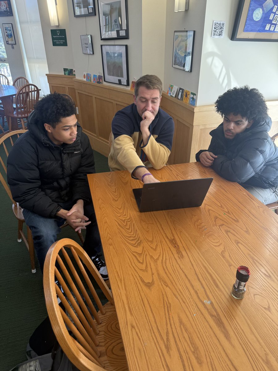 coachalexpopp's tweet image. Film with the Point Guards. 

Grateful to be coaching and teaching this game 🏀 

#Year17 #PayItForward