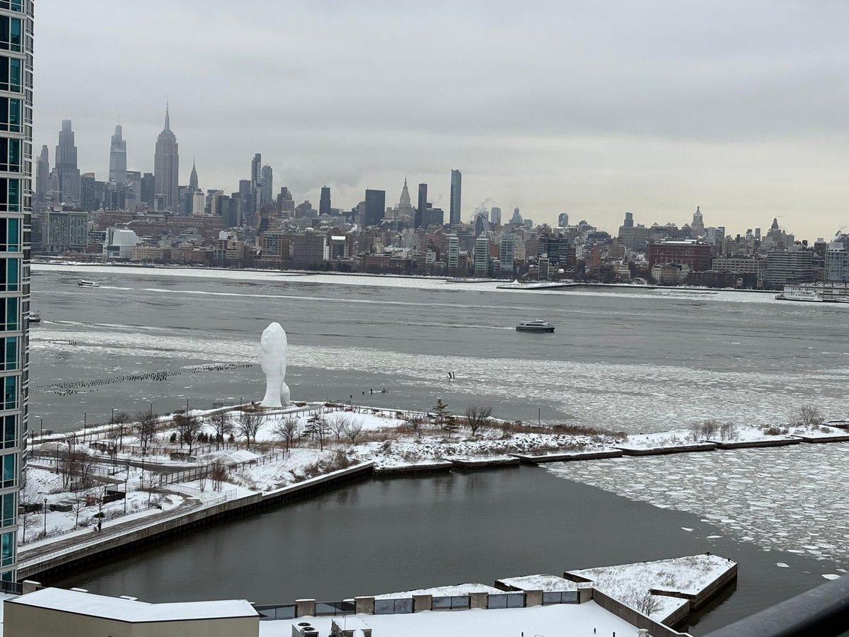 nowhere1237's tweet image. 