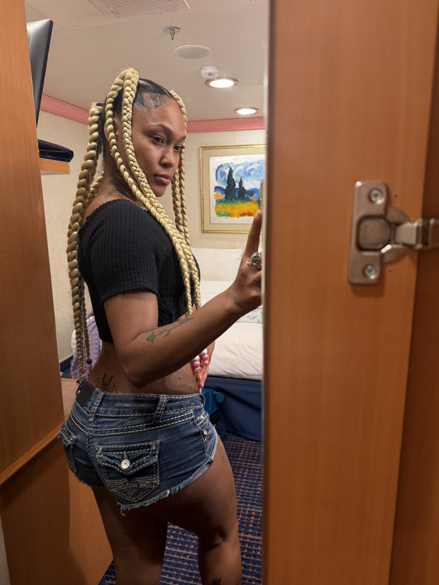 Milnasty98's tweet photo. 🫣🛳️ cruisin through #fypシviral https://t.co/K2n7wEFTii