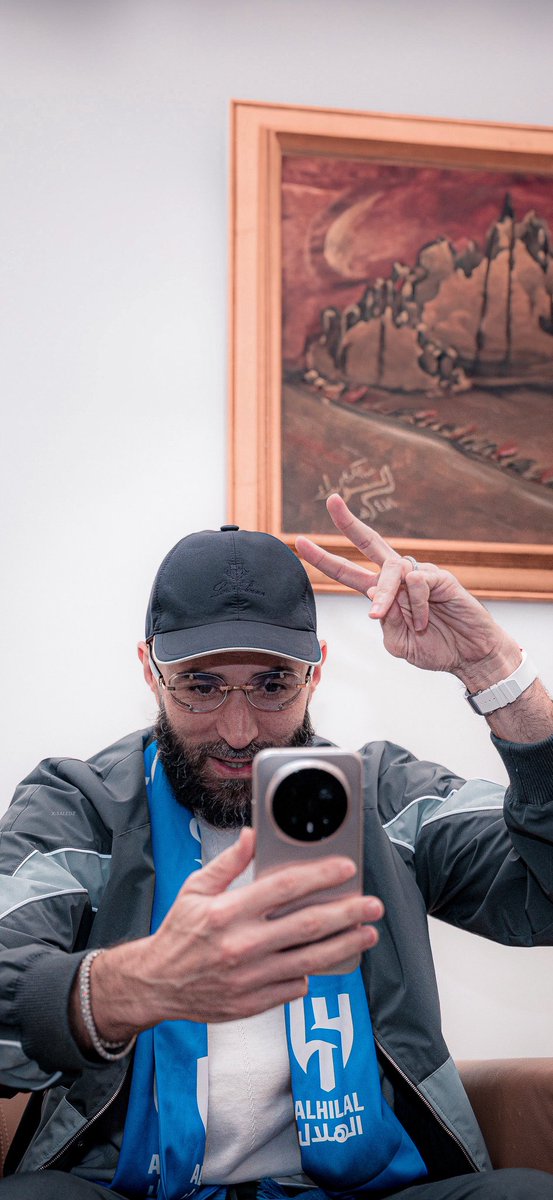 mrderby64's tweet image. Benzema Wallpaper 4k❤️‍🔥

#Alhilal #Benzema #4k #Wallpaper
-
t.me/mrderby64