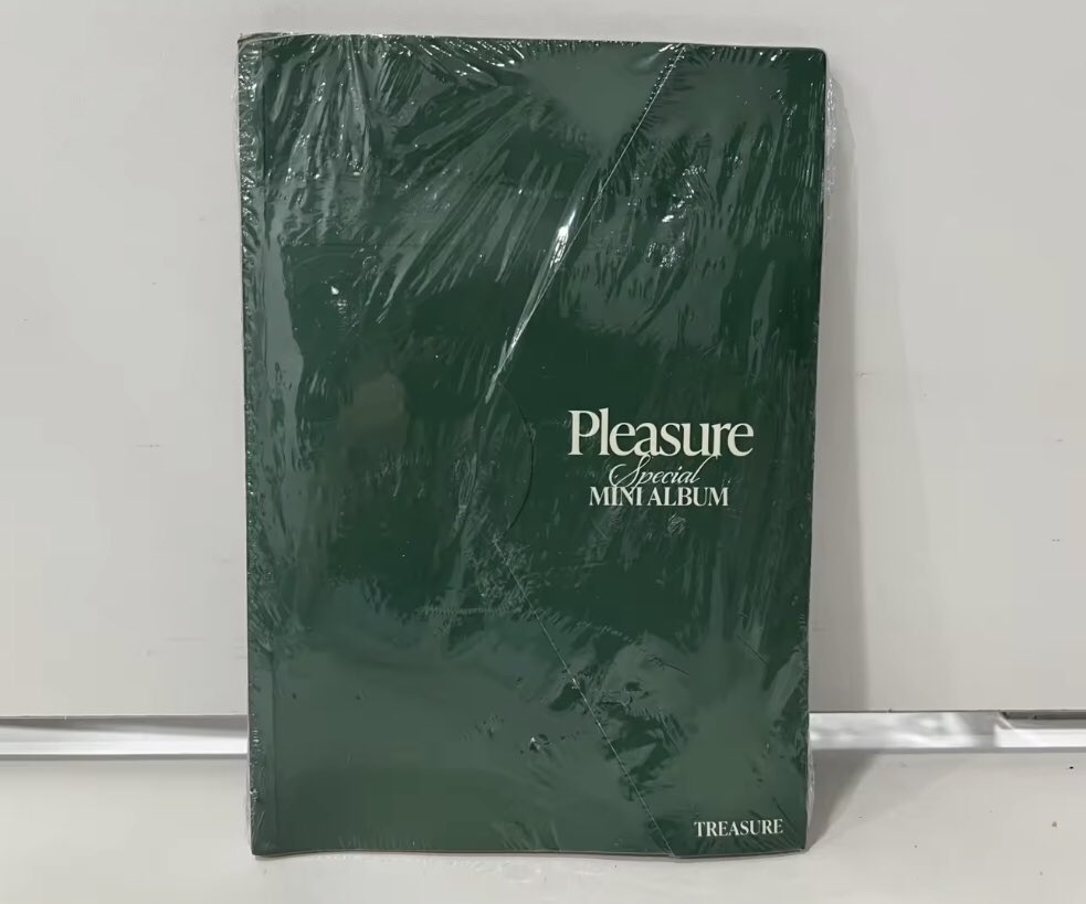 _arrzqx's tweet photo. [ พร้อมส่ง ] 

PLEASURE SPECIAL MINI ALBUM
อัลบั้มใหม่ ไม่แกะ
• 💚 Green 99.-
• 💛 Yellow 99.-
📮เหมา35.- [รับคู่ ค่าจ่ง20.-]
ของแถมจุกทุกออเดอร์
**ตำหนิตามภาพ ซีลย่น DMสอบถามเพิ่มเติมได้ค่ะ 
#ตลาดนัดtreasure
#ตลาดนัดเด็กสมบติ
#ตลาดนัดtruz
#ตลาดนัดเทรเชอร์ https://t.co/1HyRRAEnJv