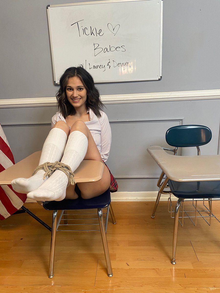 ticklebabes tweet media