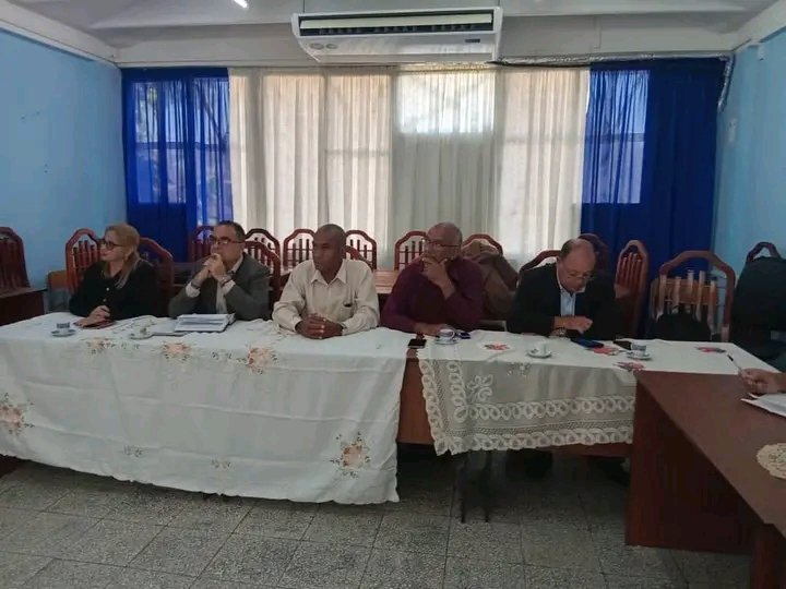 En la mañana de hoy se desarrolló exitosamente el examen para optar por la categoría docente de profesor auxiliar del Dr. José Alberto Sánchez Guerra, de la especialidad de Cardiología.  El profesor  presentó un excelente desempeño en todos los ejercicios de rigor.