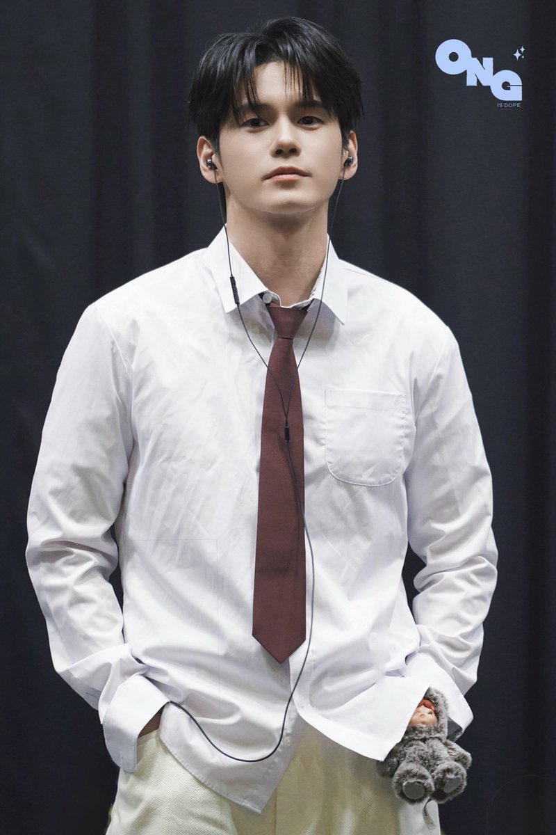 ongisdope's tweet photo. 260131✨

위로's 첫사랑 &amp; 마지막 사랑=옹성우✅
ꜰᴇᴀᴛ. 기현하🎧👔

#ONGSEONGWU #옹성우 #邕聖祐  #องซองอู #オンソンウ
#위로 #WELO https://t.co/9018UcOr2D