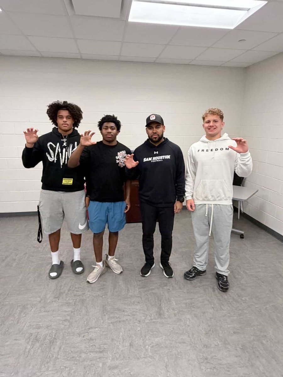 Lott Robison QB tweet media