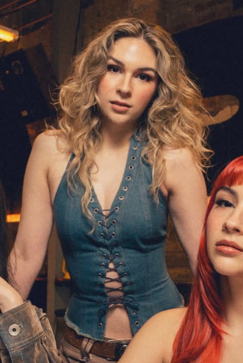 TheWarningStan's tweet image. Ese outfit todo que ver 🫦