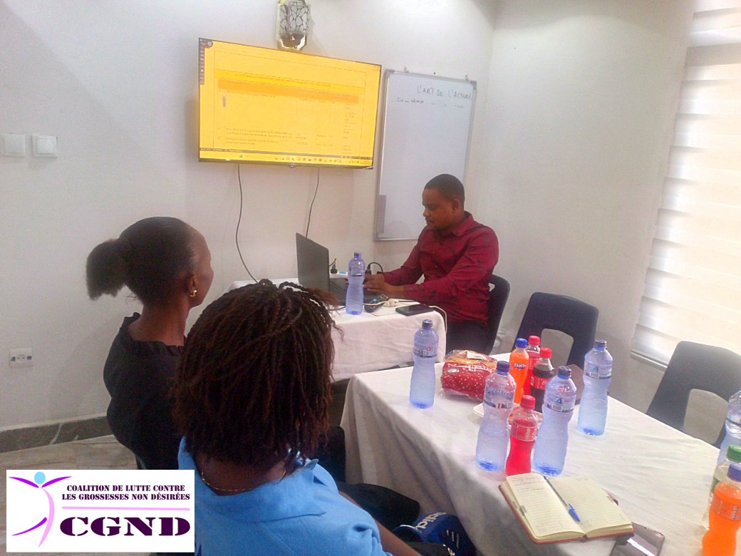 CflegOng's tweet photo. La CGND a tenue ce mardi 03/02 sa réunion mensuelle du mois de janvier 2026 au bureau de CFLEG ONG qui assure le Secrétariat Exécutif exercice 2026.
Au cours de cette réunion, les points à l'ordre traités ont été enrichis par des orientations stratégiques et opérationnelles... https://t.co/IKCoJCbilA