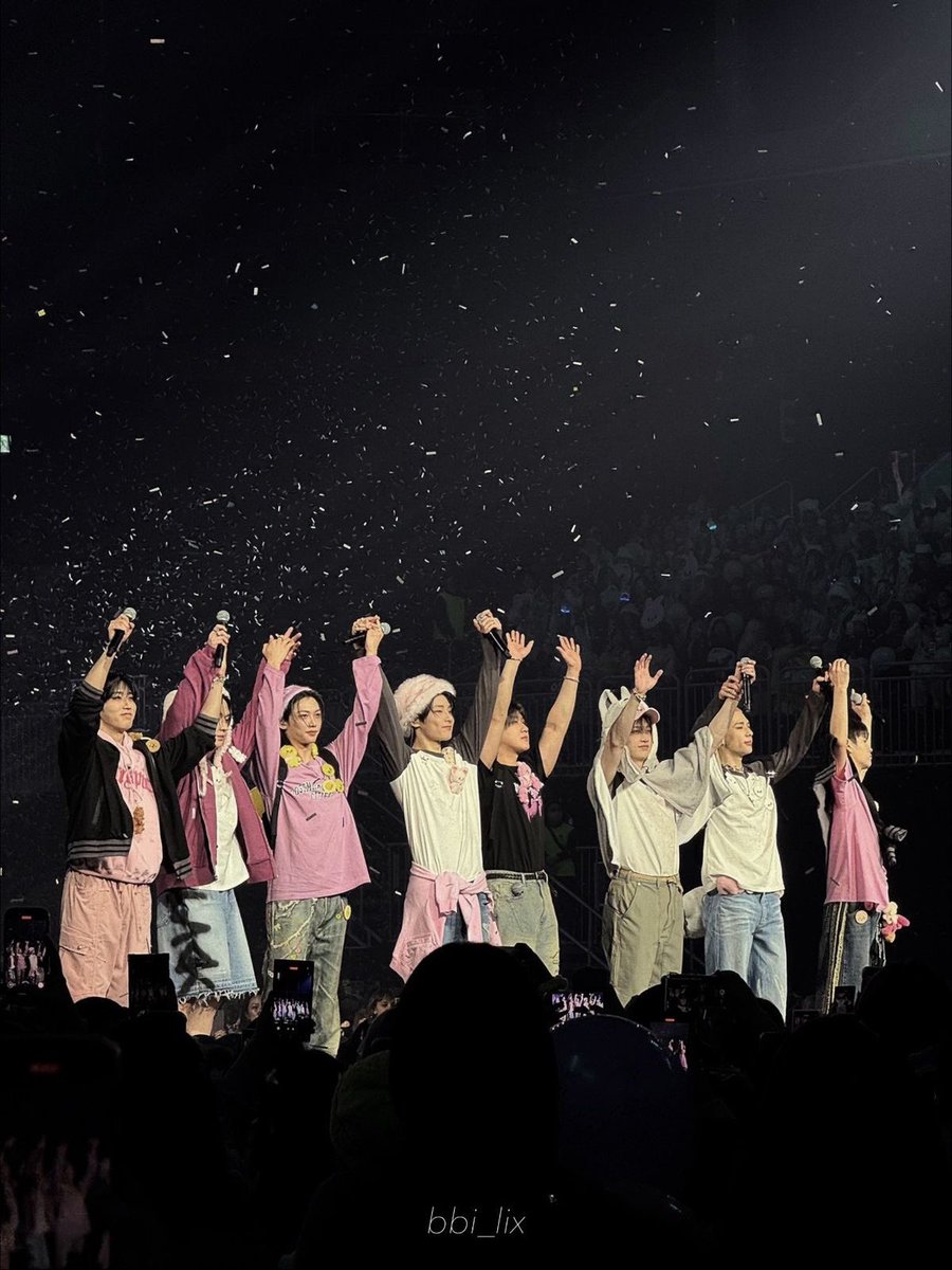 lexia ⭑.ᐟ FELIX AT F1 tweet media