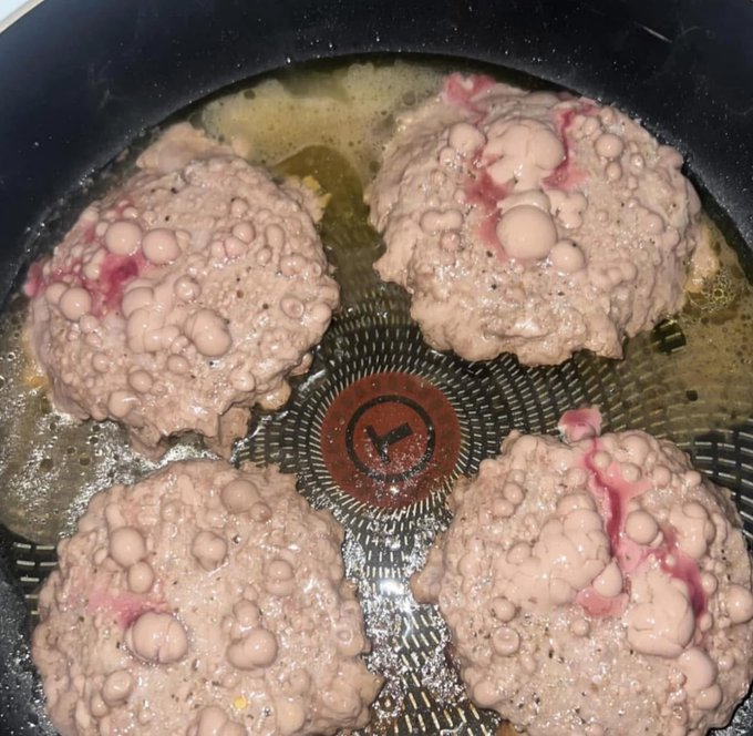 pastye_'s tweet image. " CRK twt can ' t cook " Oh really ? what is THIS then !