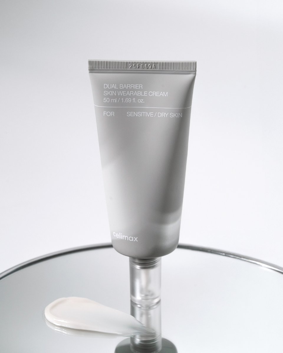겨울 크림 #EVENT 

건조한 계절 민감하고 메마른 피부가 고민인 분들께 
🩶듀얼배리어 스킨웨어러블 크림🩶을 추천드립니다.

🩶 참여 :  RT+팔로우
🩶 10명 : 셀리맥스 듀얼배리어 크림을 보내드려요. 
 
✔️5가지 세라마이드와 아쿠아타이드 성분으로 탄탄한 수분 장벽 힘
✔️듀얼배리어 스킨웨어러블