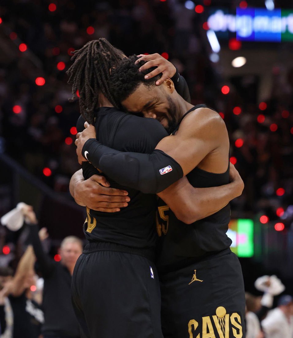 All of Cleveland is rooting for you in Los Angeles, <a href="/dariusgarland22/">Darius Garland</a>. ❤️