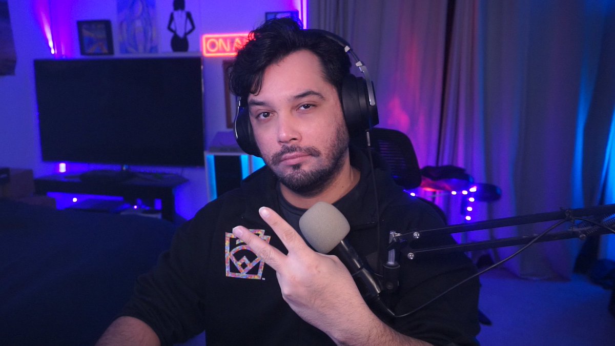 Here I am, Once again... LIVE RIGHT NOW!!! #twitch #twitchgaming #smallstreamers 

twitch.tv/chrischaotix