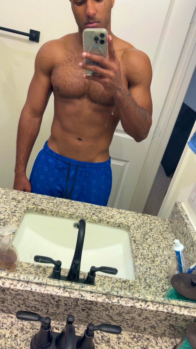 Rated_P777's tweet photo. 👋🏾 https://t.co/b5m8R3cQW1