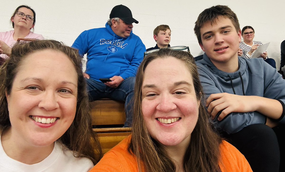mlovee76's tweet photo. Cheering on our Marianna at her swim meet 🤩! She beat her personal time by almost 5 seconds in her 50 freestyle! Good job hon and your Notre Dame team. https://t.co/2ncrd31pMP