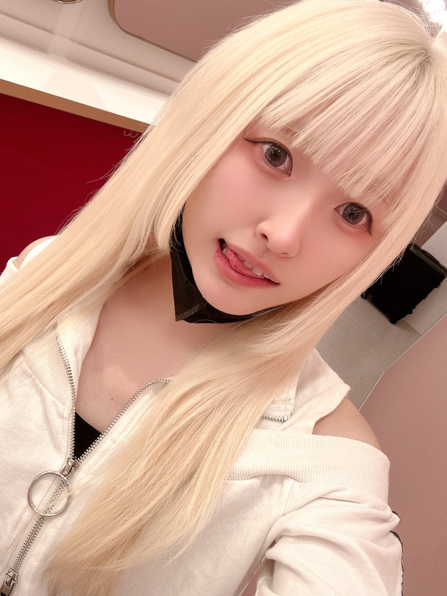 miiro08's tweet photo. おはみいろ

定期マンスリーワンマンLive
いよいよ当日だぁぁ楽しもうねっっっ✨ https://t.co/dEOaSk140m