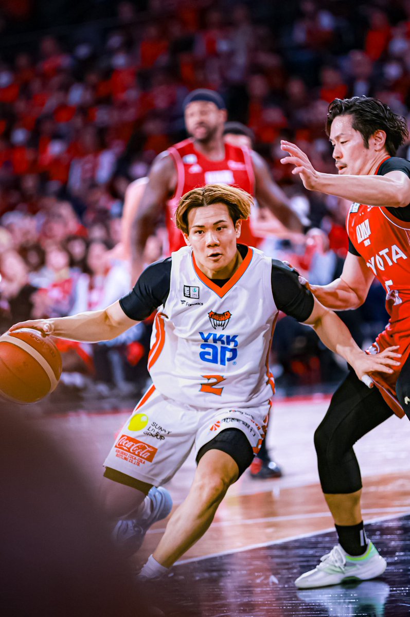 t4nukich1's tweet photo. アルバルクのコートに立つアキさんはやっぱり特別感あるなあって思って見てました☺️ https://t.co/ekQDBSVA1I