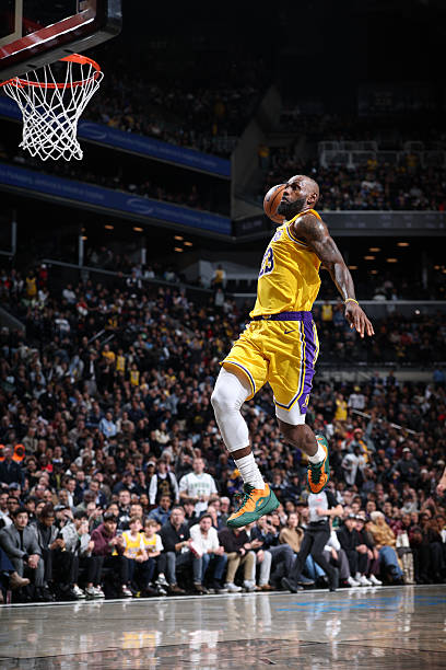 NBALAKERSBLOG's tweet photo. 👑🐐 https://t.co/q4pTUfc11w