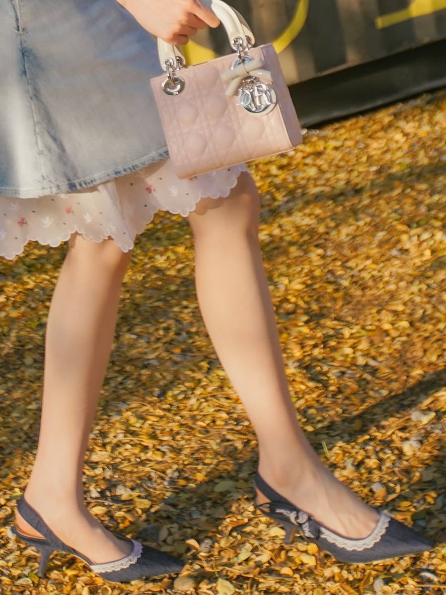 น้องออมโพสต์ไอจี [04.02.2026]

Good morning☀️🍀 

มอนิ่งค่ะ เช้าที่สดใส☺️
คอลนี้น่ารักมากเลย

<a href="/Dior/">Dior</a> #Dior
#DiorSS26
#ออมกรณ์นภัส 
#OrmKornnaphat