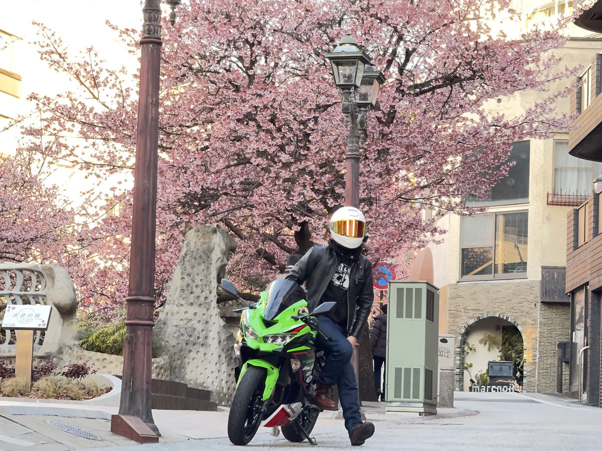 毎月4日は4気筒の日 #zx25r 3年乗っても飽きのこないバイク