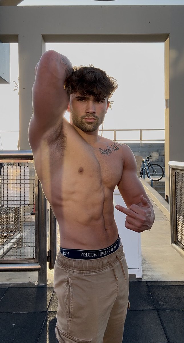 Master.jay03 tweet media