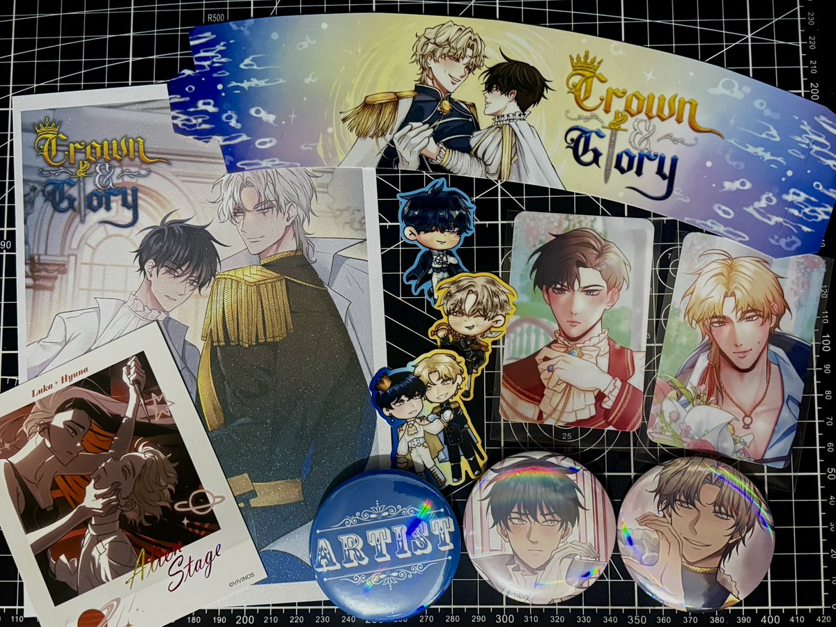 A package arrived from <a href="/phntm_flwr/">Phantom Flower</a> 

DAAAA bootiful kit, unfortunately I wasn’t able to go on the day cuz I was busy so they shipped the kit to me.

I WAS SO SURPRISED WITH THE LETTER AND HYULUKA GIFT EICBEJF OMG THANKIE TLGA 🫶🫶

So glad to be part of the event! To more CSEs!!