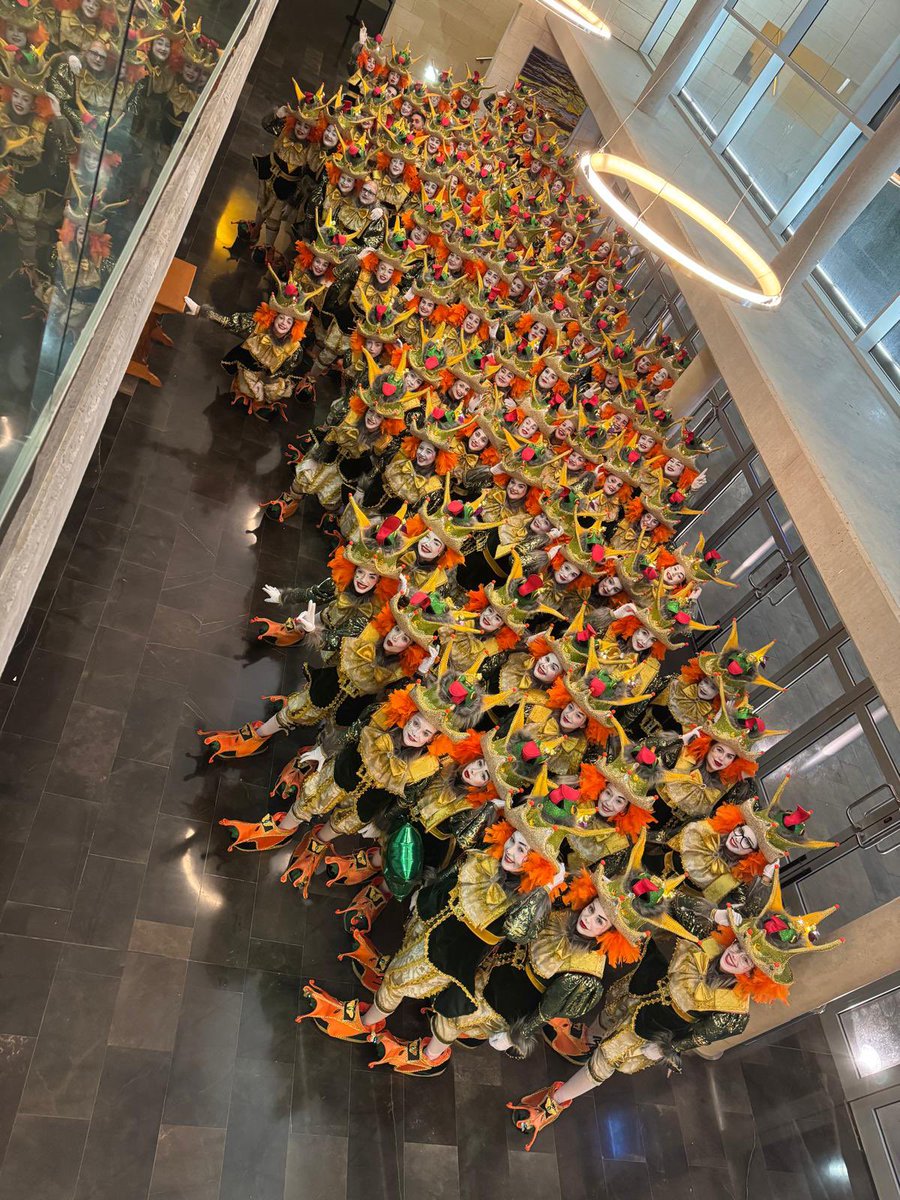 saravctr's tweet photo. ¡¡ES HOY, ES HOOOY!! 
Mi toti, te vuelve a tocar y acompañada del mejor equipo posible 🎺🧡 https://t.co/bbiKqEuVNy