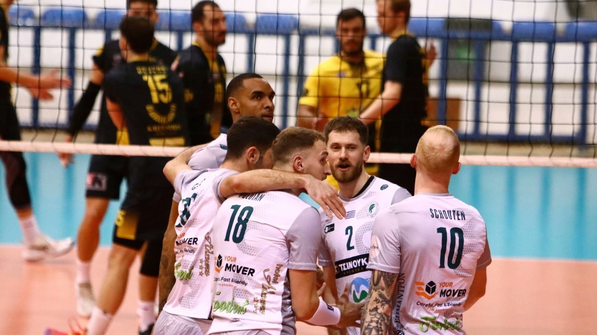 Neoi_Orizontes's tweet image. Με καρδιά πρωταθλητή ο Α.Ο.Ν.Σ. Μίλων γύρισε το 0-2 σετ, νίκησε τον Άρη με 3-2 και προκρίθηκε στα προημιτελικά του Κυπέλλου Ελλάδας! 💚🖤
Ψυχή, πάθος και μέταλλο νικητή από τους «πράσινους»! 🏐🔥
wix.to/NLMSoXY
#Milon #VolleyMen #KypelloElladas #NeaSmyrni #Proud 💪