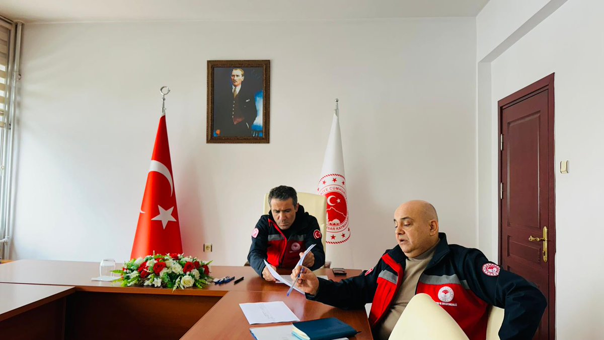 giresuntarim's tweet photo. 📍Şebinkarahisar

İlçelerimizde tarımsal kalkınma ve su ürünleri kooperatiflerine yönelik düzenlenmeye devam edilen toplantılarda; "Koop. yeni tip anasözleşmeye intibakı, Kooperatif Bilgi Sistemi (#KOOPBİS) kullanımı ve İl Müdürlüğümüzce yürütülen projeler” hk. bilgi verildi. https://t.co/s8Ac8Yj7oY