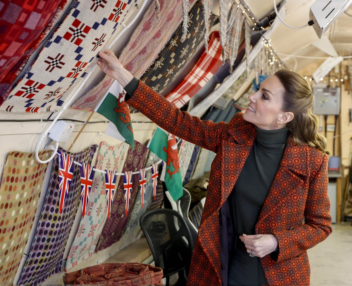 Prince William's Jaw🎈 tweet media