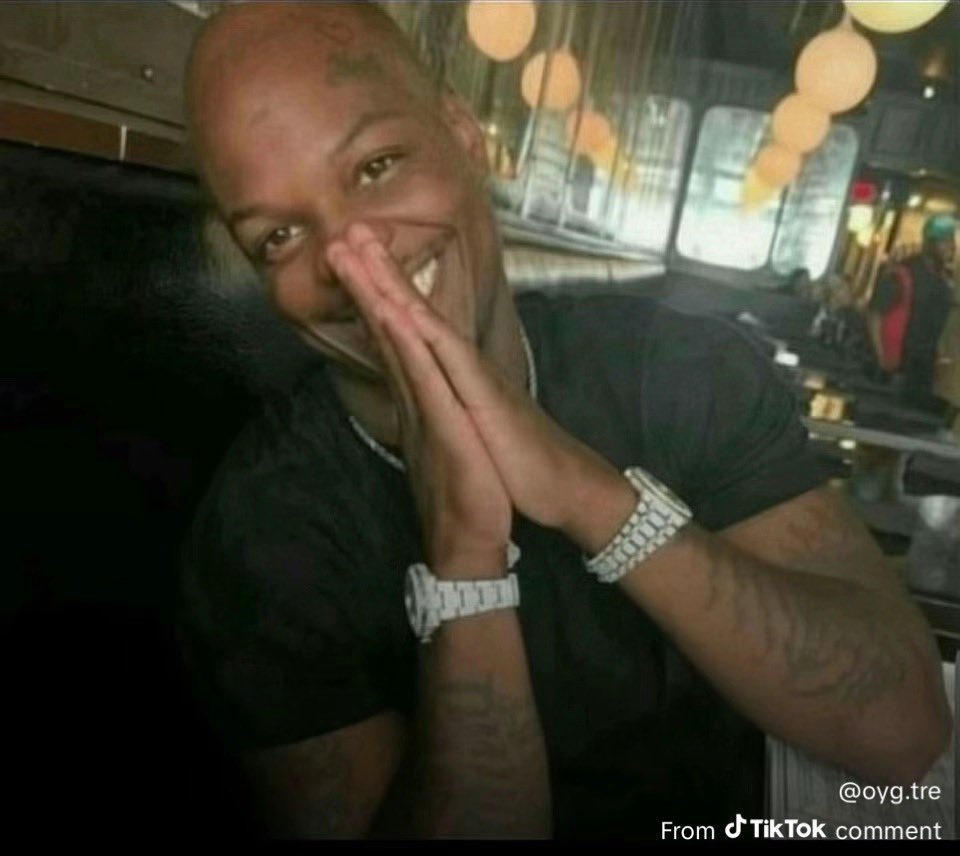 watchyourh's tweet photo. “Shush “ https://t.co/6GFoq5kr95