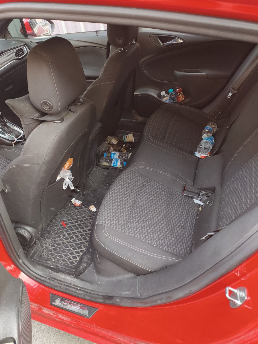 Arabayı kardeşinize verince böyle geri alıyonuz :))