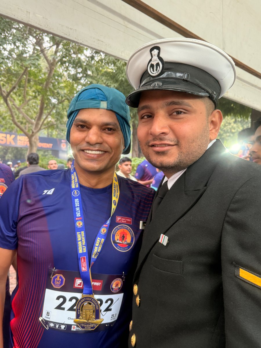 cachandrakant's tweet photo. Thanks to fellow runner Gaurav ji who collected my #INHM BIB and ensured it reached my hotel via PORTER. With a tight #ICAIWOFA schedule and long commute constraints, this support helped me stay focused on professional commitments and participate in the #INHM #Delhi 
#gratitude https://t.co/00lTu0hCZe