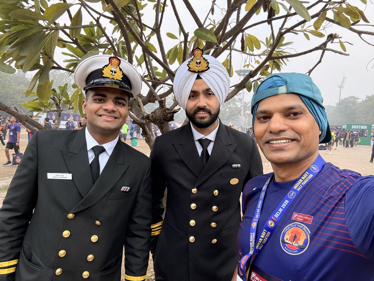 cachandrakant's tweet photo. Thanks to fellow runner Gaurav ji who collected my #INHM BIB and ensured it reached my hotel via PORTER. With a tight #ICAIWOFA schedule and long commute constraints, this support helped me stay focused on professional commitments and participate in the #INHM #Delhi 
#gratitude https://t.co/00lTu0hCZe