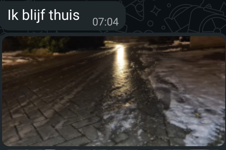 Peter80047326's tweet photo. M’n maat blijft thuis.. Hij kan niet schaatsen…
#grootgelijk #emmen https://t.co/e8u8rToD3N