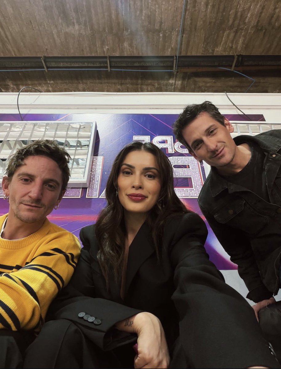 thecapelliofc's tweet photo. Mi final perfecta hubiese sido con ellos tres entre los 6 finalistas😢❤️‍🩹 grc x entregarnos tanto
#ConyCapelli #FiebreDeBaileCHV #FiebreCapelli https://t.co/JPgJS9biEj