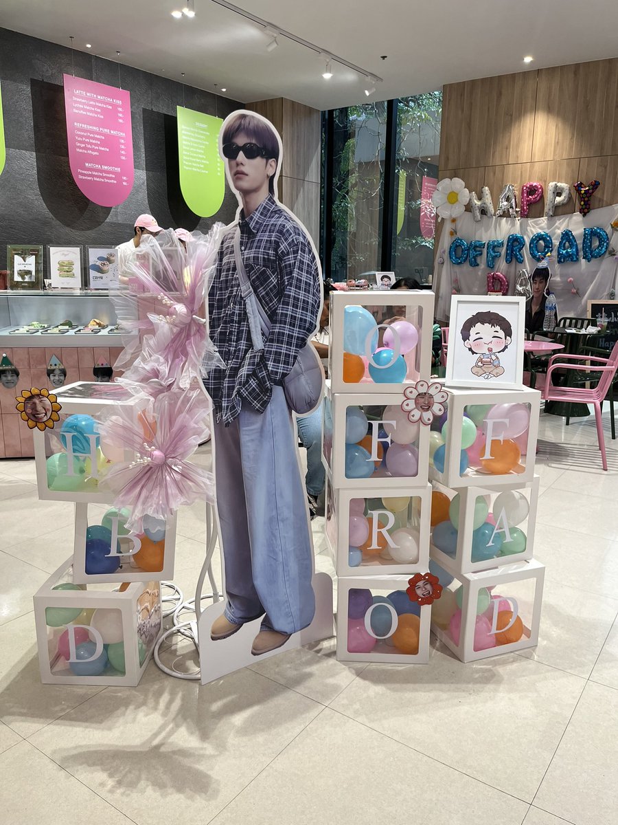 staywithouroad's tweet photo. น่ารักมากกกก รีบมาเร็วทุกคน ได้โดนัทฟรีด้วยน้า ถ้าไปเขียนรีวิวในgoogle😍🩷ของจากโปรเจคน่ารักสุดๆๆ 

📍love you so matcha ตึกGMM

#OFFROAD #ออฟโรด #OffroadKTP #DaouOffroad 
 #Offroad26LetsGrow #OffroadBD26thProject https://t.co/J50lsXEipY
