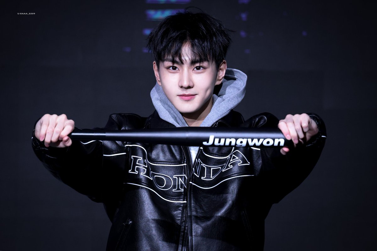 U-RAAA_0209 tweet media