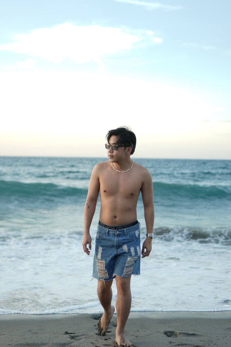 Chandevv's tweet photo. 🏖️ https://t.co/aw4jHNBrrw