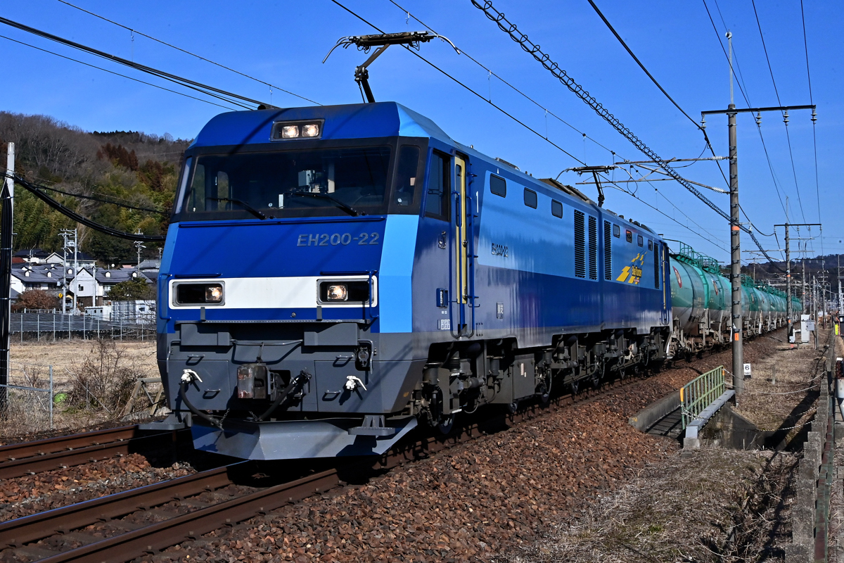 中央西線 8084レ EH200－22 タキ15両、 瑞浪を定刻通過