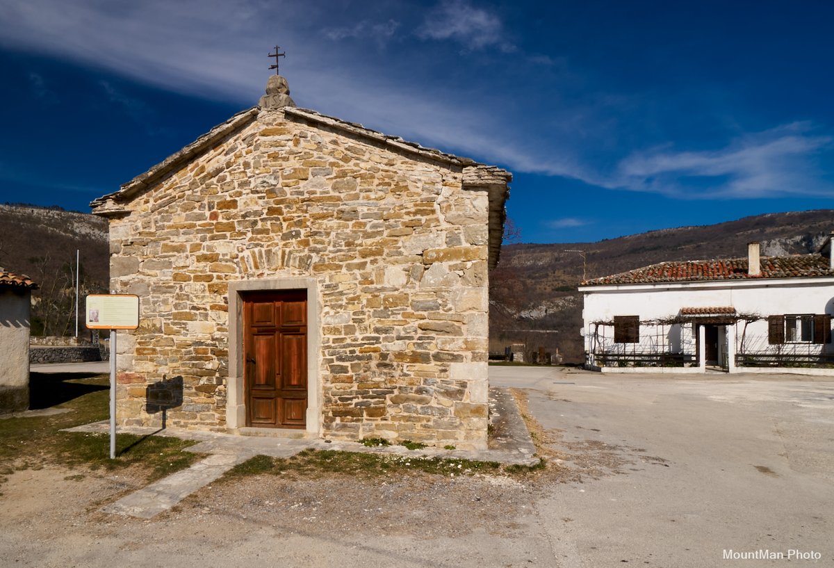 StjepanStimac's tweet photo. Dojmovi iz Roča
#roč #gradskezidine #detalji #istra #photography https://t.co/QTdwwjXsE9