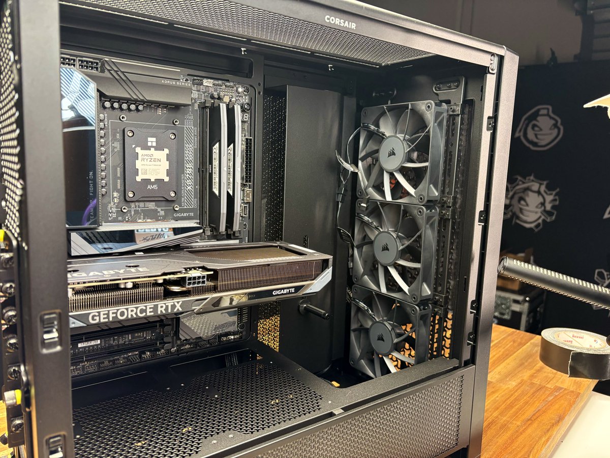 Daniel 'mavrick' Lang tweet media