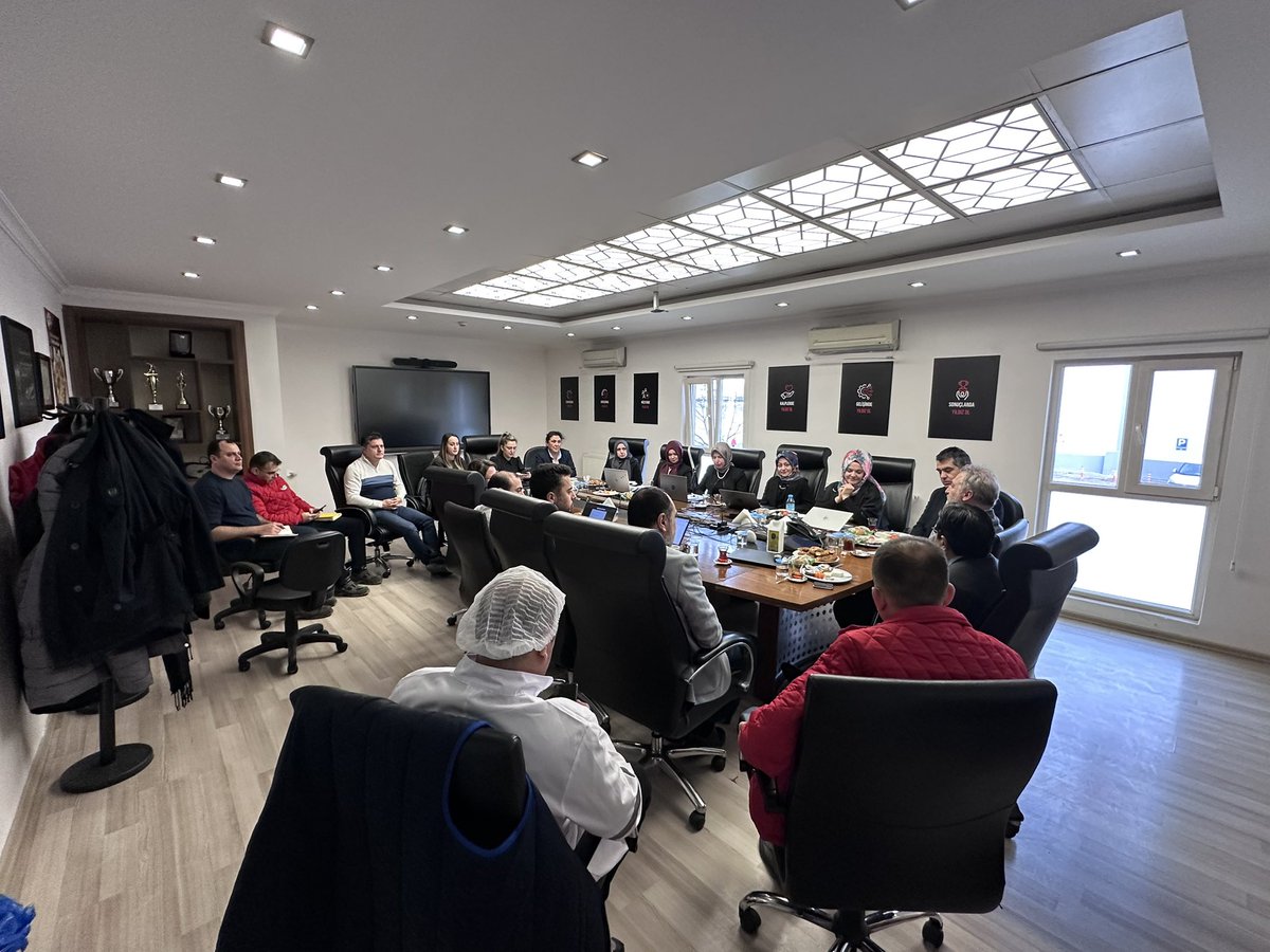 Bölge Koordinatörümüz Sayın Mehmet HÜSREV Belgelendirme Müdürümüz Sayın Burak TUNA ile birlikte Besler Gıda ve Kimya San. Ve Tic. Aş. ( Superfresh )te Kurumumuzun gerçekleştirdiği Hela Gıda Tetkiki açılış toplantısına katıldılar. <a href="/Husrevmehmet/">Mehmet Hüsrev</a>