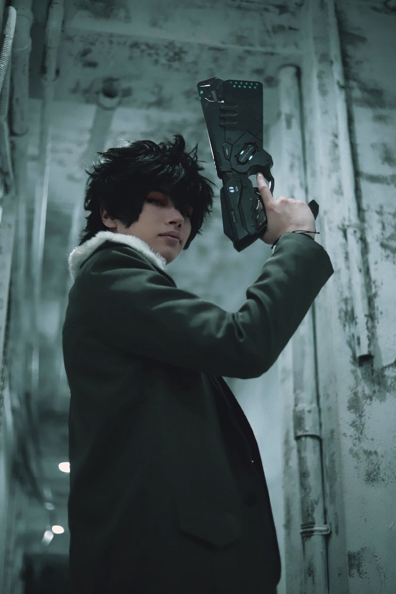 seven (cos + photo) tweet media