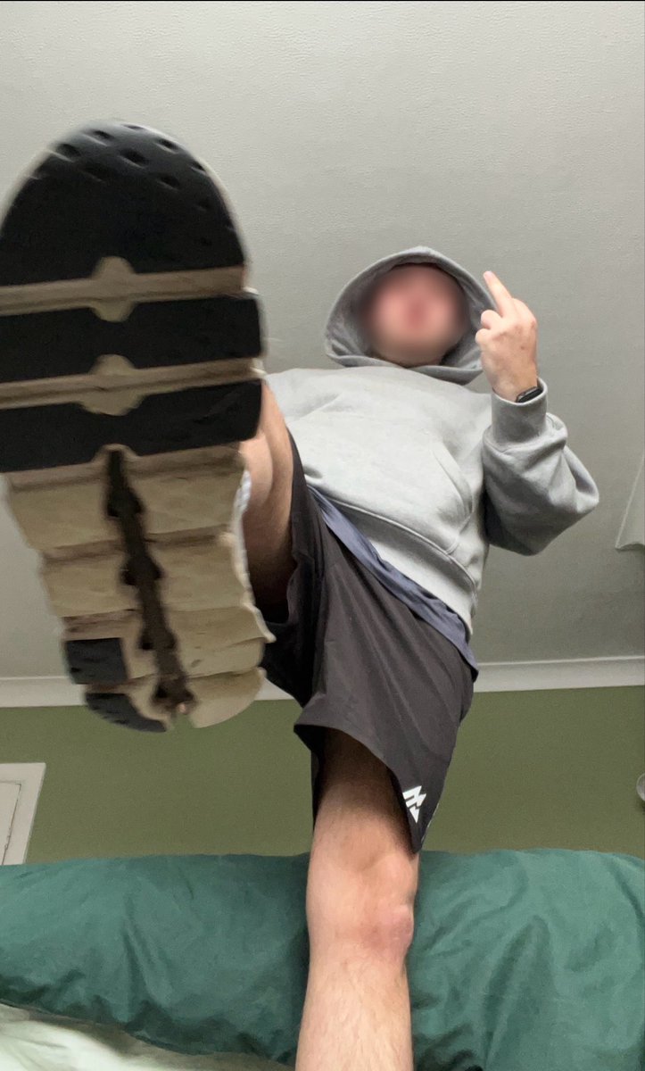 MasterJord02's tweet photo. You losers have one job and it’s a simple one that your little piggy brains might just be able to manage. It’s dropping down on them knees of yours and licking the sole of my shoe.

Think you can manage that piggy 🐷 😂

#findom #cashmaster #alpha #paypigs https://t.co/aaGavLw7ra